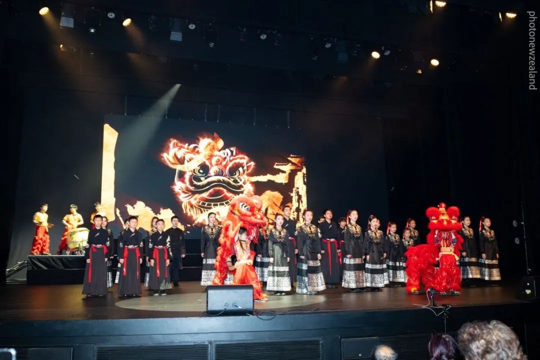 《铁衣和少年》CubeeKiz 双语演讲与主持学校、郑嘉辉、Epacs Lion Dance